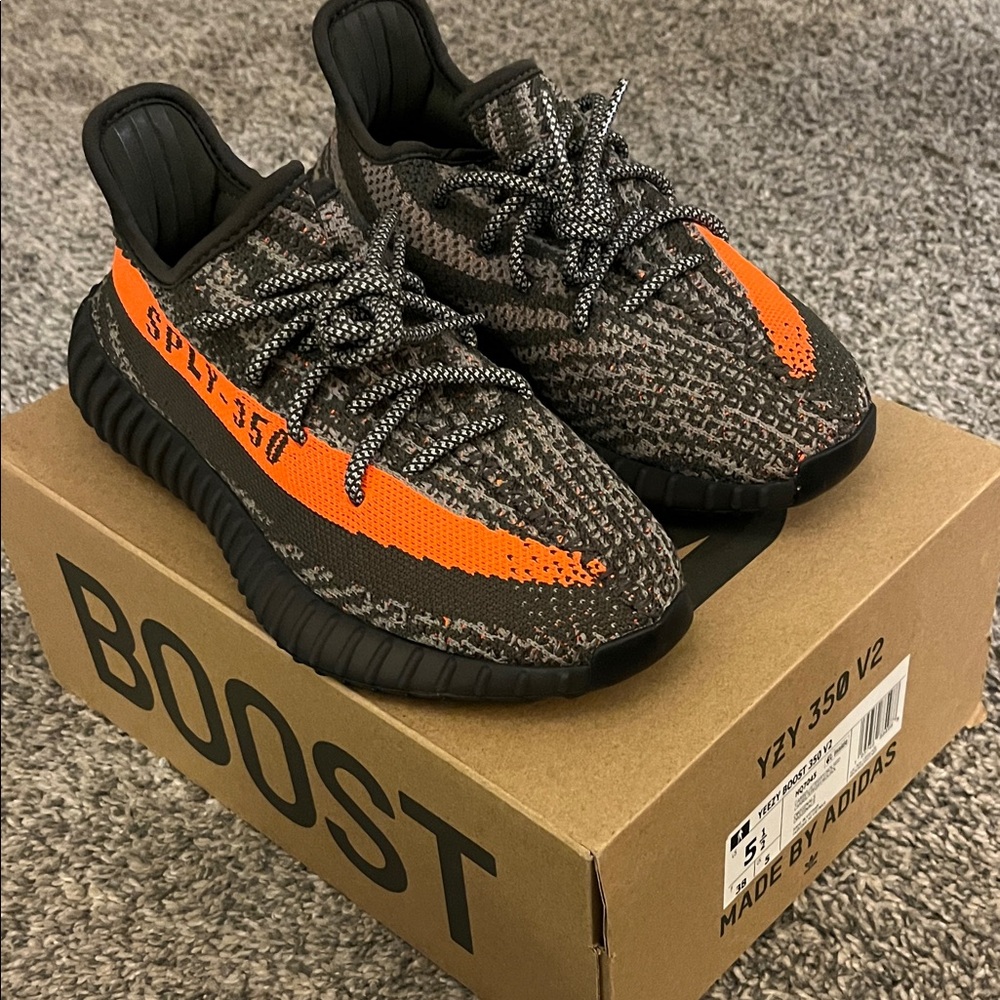 Yeezy SPLY-350 Boys BRAND NEW Sneakers; Size 5 1/2, never worn, original box